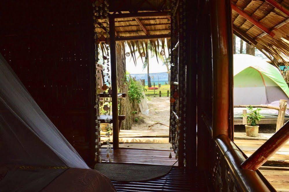 Micky Monkey Beach Hotel Phuket Maikhao Thailand Mai Khao Exterior photo